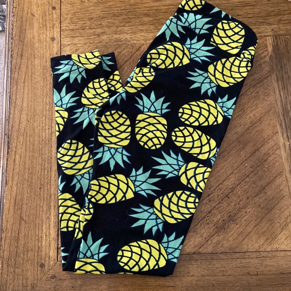 Lularoe OS Pineapple Leggings